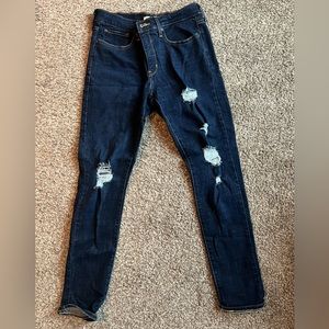 Women’s Levi shaping skinny 311 jean